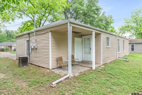Exterior - 415 Maple Dr, Terrell, TX 75160 photo 4 of 4