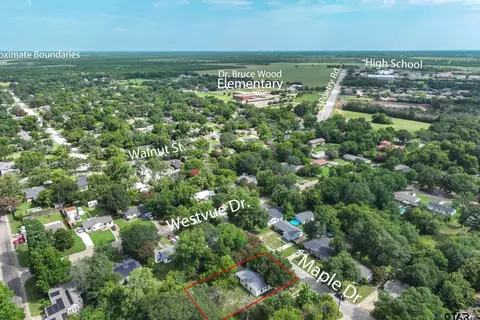 View/Area - 415 Maple Dr, Terrell, TX 75160 photo 2 of 5