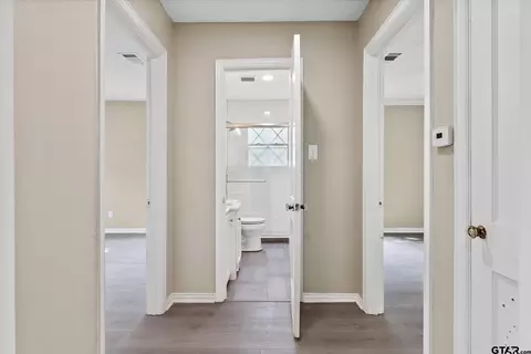 Entry Way - 415 Maple Dr, Terrell, TX 75160 photo 1 of 1