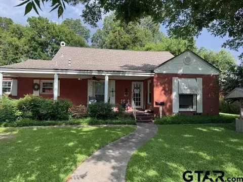 606 N Johnson, Mineola, TX 75773