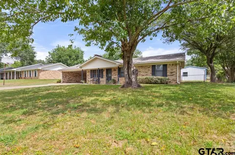 211 Jeffries, Lindale, TX 75771