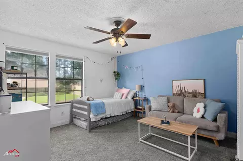 Bedroom - 914 Regency Dr, Longview, TX 75604 photo 4 of 6