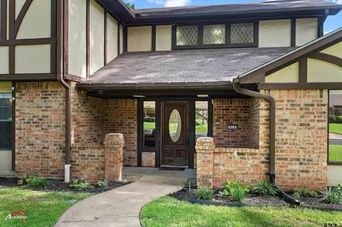 Exterior - 914 Regency Dr, Longview, TX 75604 photo 4 of 8