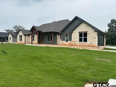 14746 Woodland Creek Dr, Tyler, TX 75706