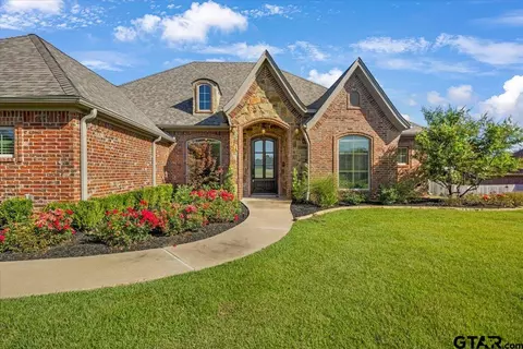 170 Ashbriar Ln, Longview, TX 75605