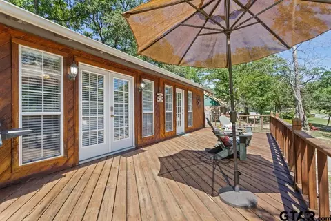 313 Crestview Ln, Hideaway, TX 75771