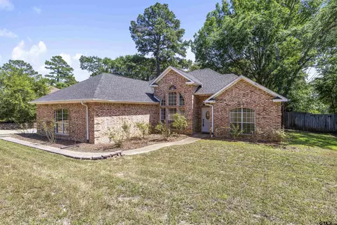 1737 Bearwood Ln, Tyler, TX 75703