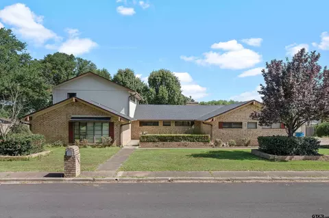 1404 Briarwood Trl, Henderson, TX 75654