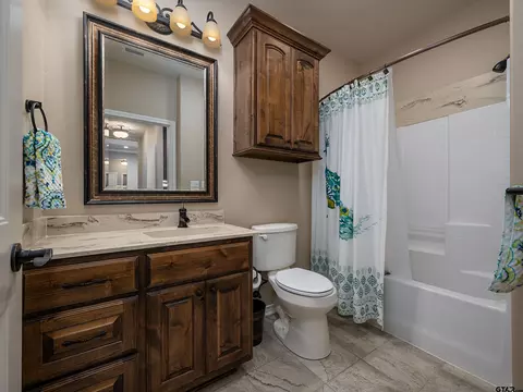 Bath - 5934 Havens Trl, Tyler, TX 75707 photo 3 of 3