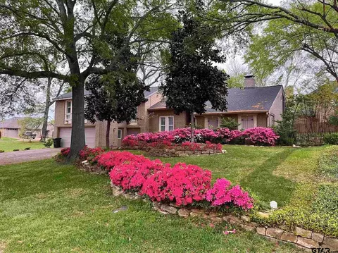 103 Williamsburg Ln, Bullard, TX 75757