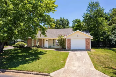 100 Elberta, Mount Vernon, TX 75457