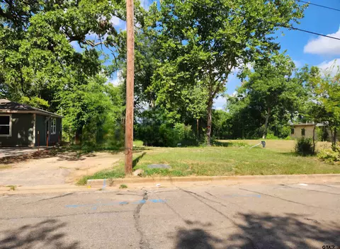 1722 N Ross Ave, Tyler, TX 75702
