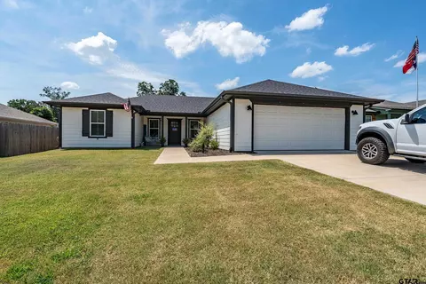 112 Brenlind Ln, Mineola, TX 75773