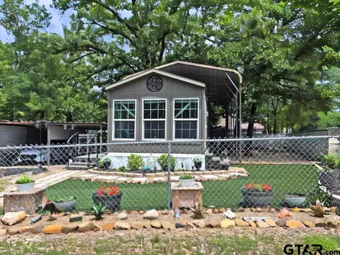 6435 N Fm 17 Apt 337 Dogwood St, Yantis, TX 75497