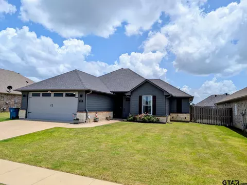 1710 Stephanie Dr, Whitehouse, TX 75791