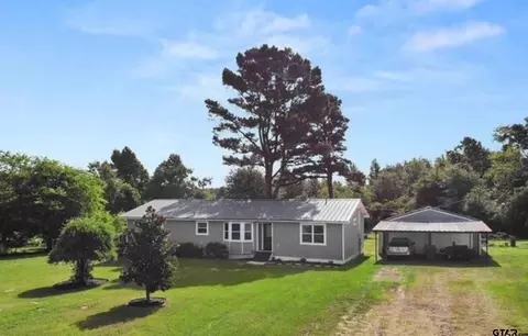 781 Palm Rd, Big Sandy, TX 75755