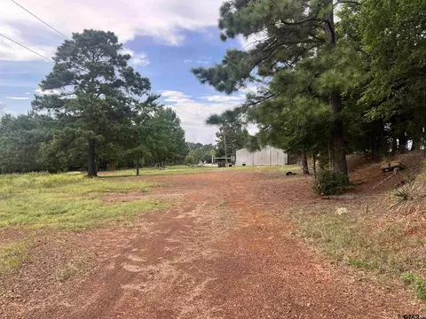 1868 Cr 3104, Jacksonville, TX 75766