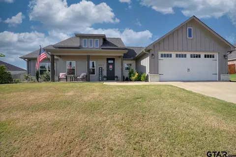 209 Smith Cir, Lindale, TX 75771