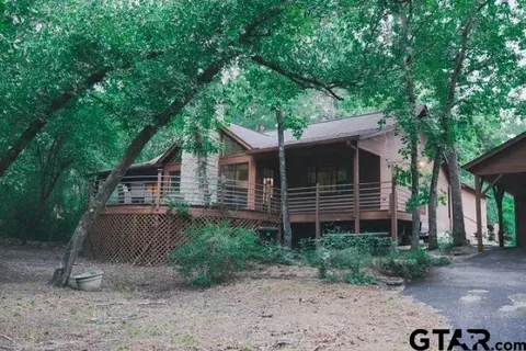 240 W Holly Trl, Holly Lake Ranch, TX 75765