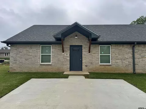 1417 Earle, Tyler, TX 75702
