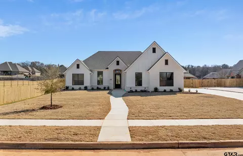 509 Artesian Mdw, Bullard, TX 75757