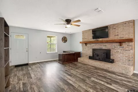 6250 N Hwy 135, Jacksonville, TX 75766