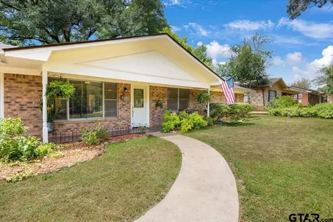 506 Willingham Rd, Whitehouse, TX 75791