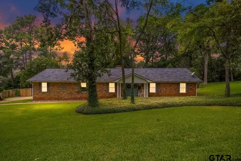 2927 Fry Ave, Tyler, TX 75701
