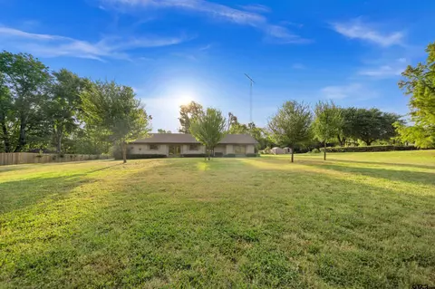 15520 N Fm 14, Tyler, TX 75706