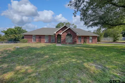803 Brownwood Cir, Lindale, TX 75771