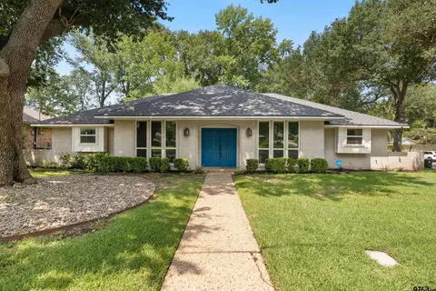 5001 Cloverdale Dr, Tyler, TX 75703