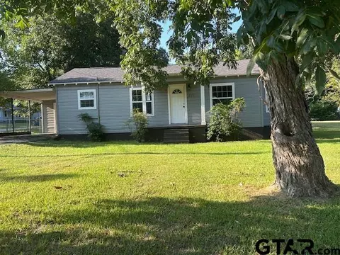 407 W Christine St, Overton, TX 75684