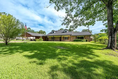21361 Dean Ln, Chandler, TX 75758