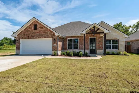 420 Deer Point Cv, Chandler, TX 75758