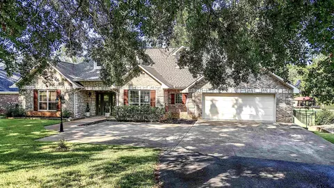 701 County Road 3608, Bullard, TX 75757