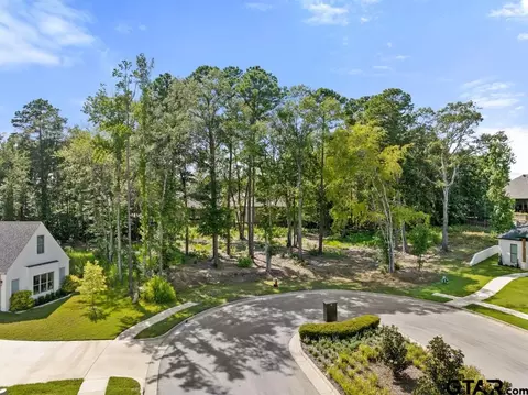 2227 Cherryhill Cir, Tyler, TX 75703