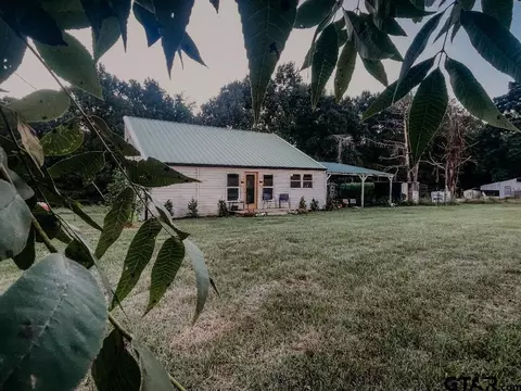 10757 E Cr 366, Henderson, TX 75652