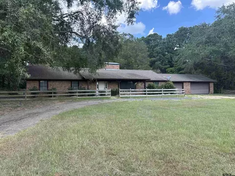 141 Meador Rd, Kilgore, TX 75662