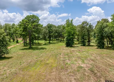 765 Stone Chimney Rd, Bullard, TX 75757