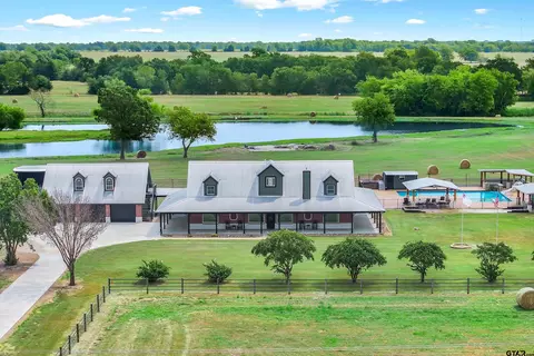 733 Rs County Road 1430, Point, TX 75472
