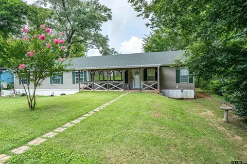 15737 County Road 4260d, Henderson, TX 75654