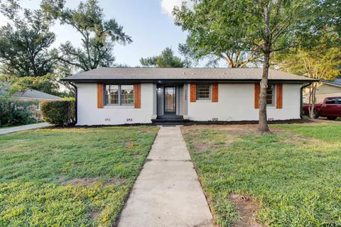 1300 Sunset Dr, Tyler, TX 75701