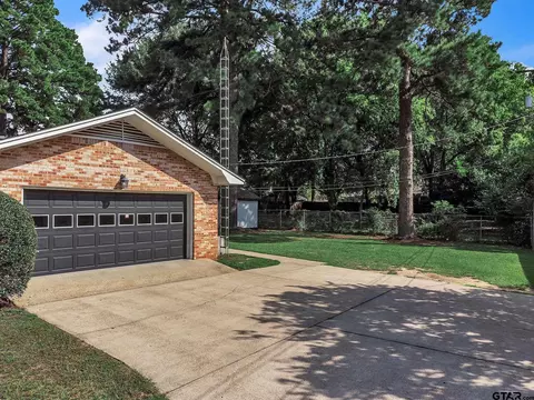 700 Emily Dr, Longview, TX 75601 photo 40