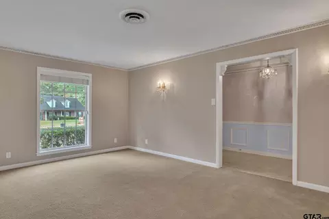 700 Emily Dr, Longview, TX 75601 photo 5