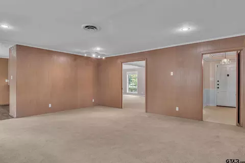 700 Emily Dr, Longview, TX 75601 photo 12