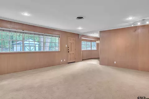 700 Emily Dr, Longview, TX 75601 photo 11