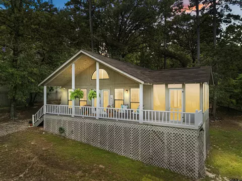 132 Wild Rose Knl, Holly Lake Ranch, TX 75765