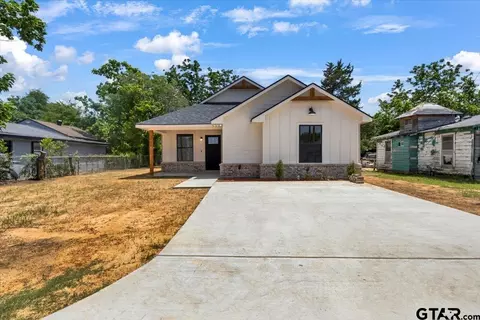 2708 Bunche St, Tyler, TX 75701