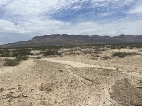 15434 Virgil Clark Aka Arlington, Terlingua, TX 79852