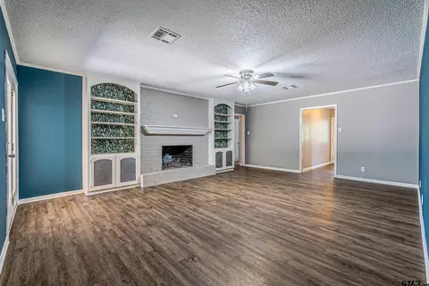 200 S Birch, Van, TX 75790